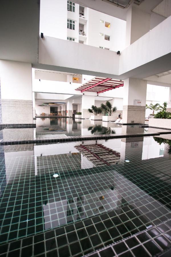 Twin Galaxy Residences By The One 新山 外观 照片